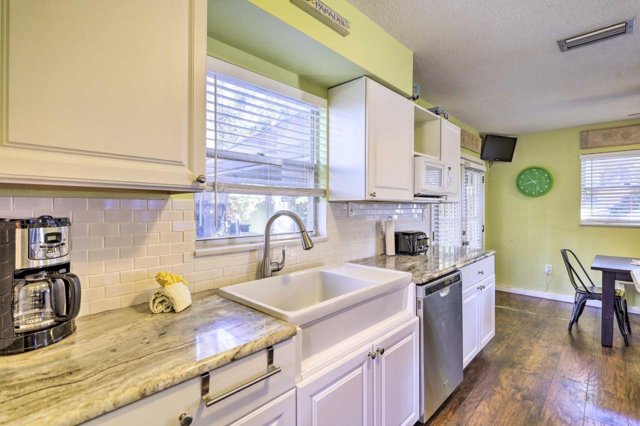 Cape Canaveral Cottage With Hot Tub Walk To Beach Exteriör bild