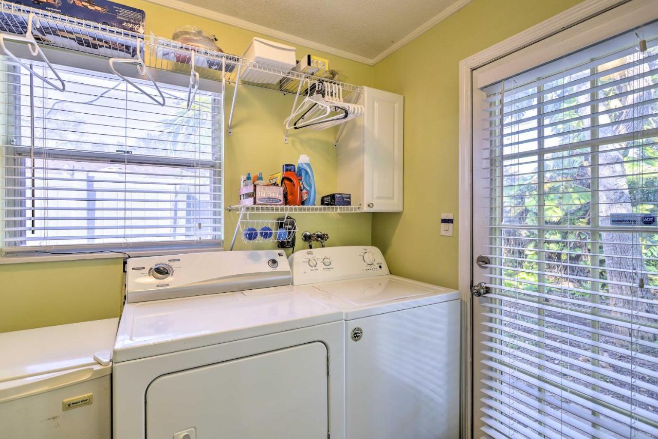Cape Canaveral Cottage With Hot Tub Walk To Beach Exteriör bild